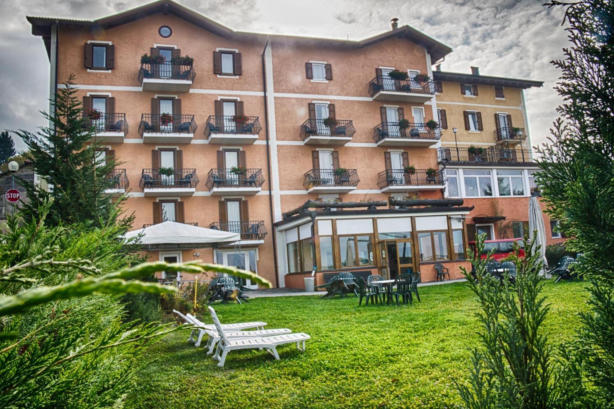 Wellness E Resort Stella Delle Alpi Ronzone Kültér fotó